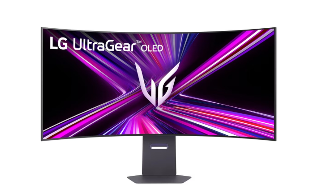 LG 45GX950A-B, 44.5" UltraGear curved 21:9, 0.03ms, Dual QHD 5K (5120x1440), WUHD 165Hz/ WFHD Dual Mode 330Hz, USB Type-C, 275 cd/m2, 1500000:1, NVIDIA G-Sync, AMD FreeSYnc, USB Type-C 90W, HDR 400, HDMI, DisplayPort, Speacer, DTS, LG Switch, Tilt, Heigh